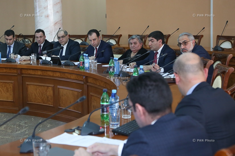 Первое заседание Совета попечителей Фонда по возмещению вреда, причиненного жизни или здоровью военнослужащих при защите Республики Армения, и презентация сайта фонда