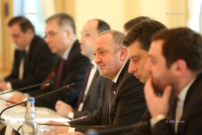 Возглавляемую Премьер-министром Кареном Карапетяном делегацию принял Президент Грузии Гиорги Маргвелашвили