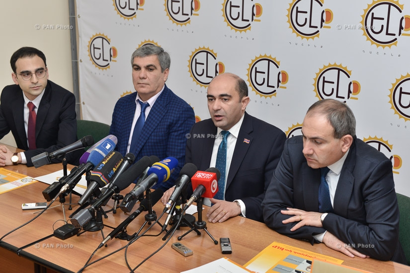 Пресс-конференция членов блока «ЕЛК» (Выход) Эдмона Марукяна, Арама Саргсяна и Никола Пашиняна
