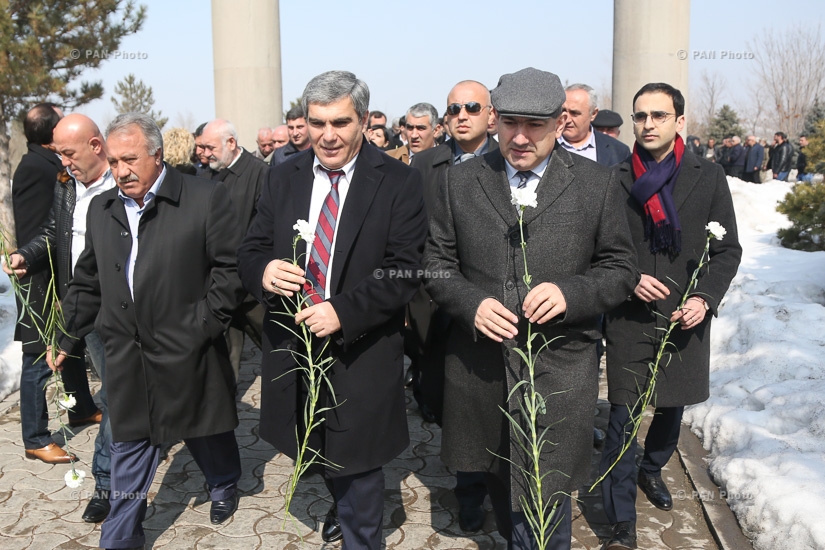В рамках предвыборной кампании члены блока «ЕЛК» (Выход) посетили пантеон Ераблур