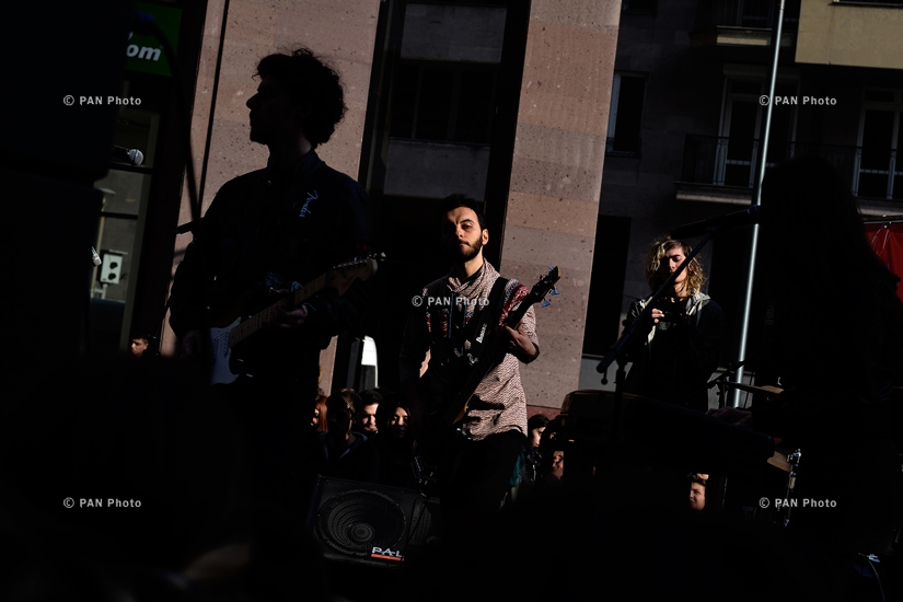 Concert of Nemra rock group in Yerevan