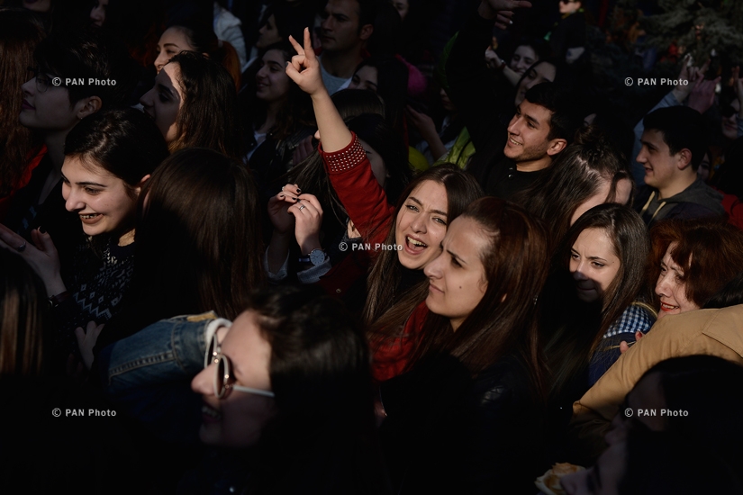 Concert of Nemra rock group in Yerevan