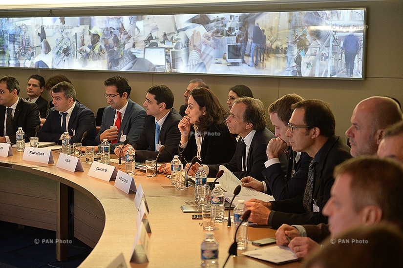 В Париже президент Армении Серж Саргсян встретился с членами организации Движение предприятий Франции