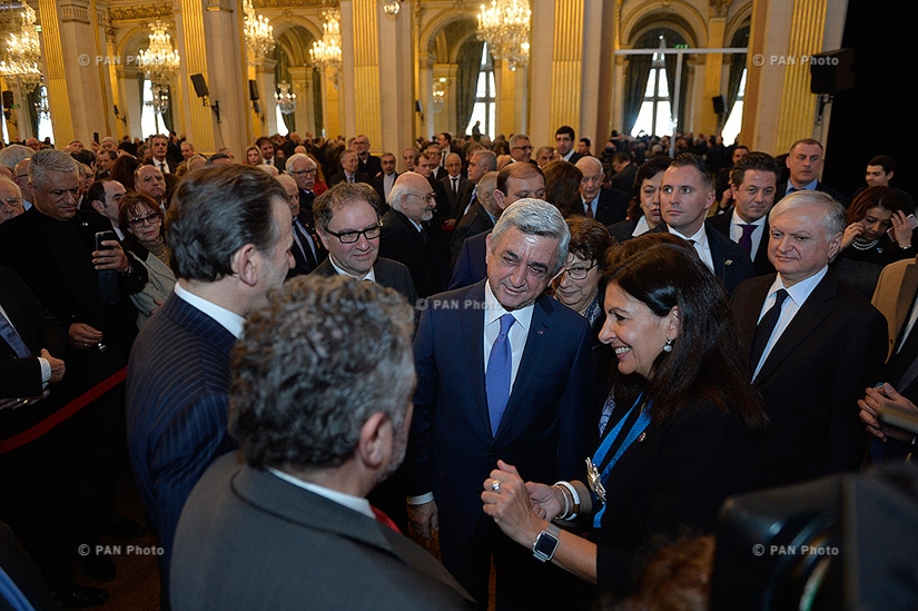 Во Франции президент Армении Серж Саргсян встретился с мэром Парижа Анн Идальго