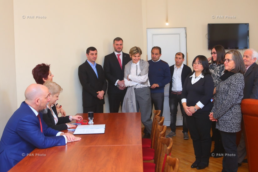 Церемония подписания документа о присоединении к консорциуму национальных университетов Аргентины
