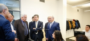 Премьер-министр Армении Карен Карапетян посетил компании «Синопсис Армения» и «Воло»