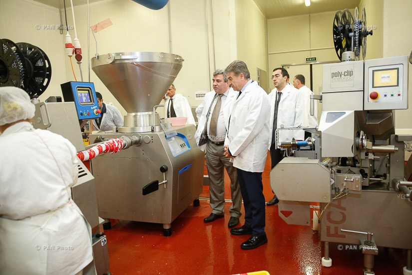 Премьер-министр Армении Карен Карапетян посетил предприятие по переработке мясных продуктов «Натфуд»