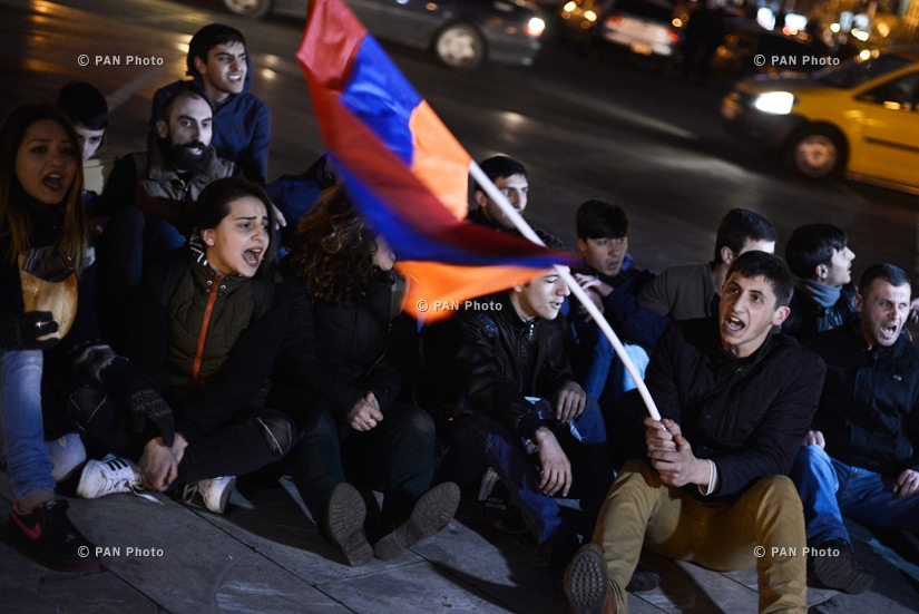Protest in memory of Artur Sargsyan who supplied food to the members of 'Sasna Tsrer' group. Day 2