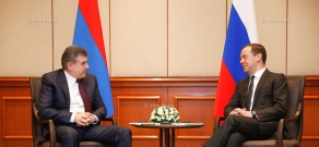 Armenian Premier Karen Karapetyan meets with RF Premier Dmitry Medvedev during hisworking visit to Kyrgyz Republic