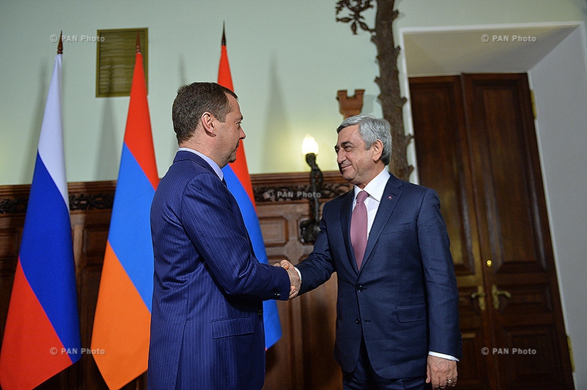 В рамках официального визита в Россию президент Армении Серж Саргсян встретился с председателем Правительства России Дмитрием Медведевым