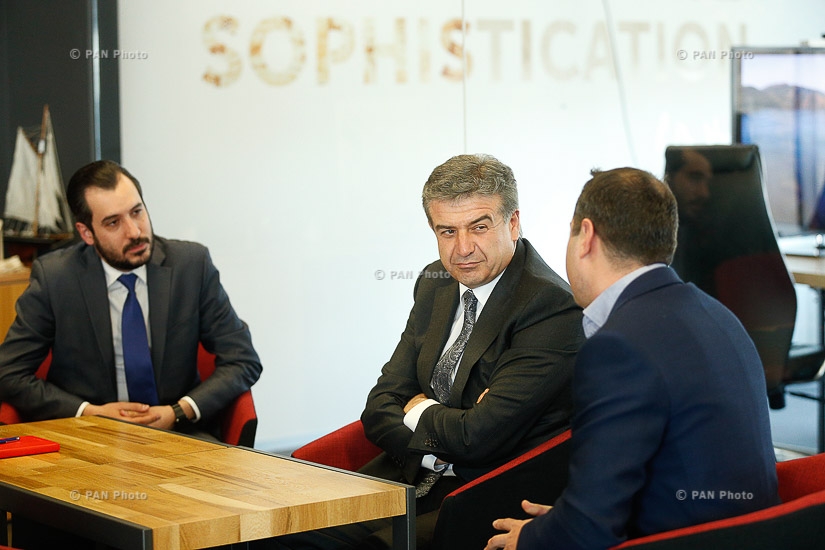Премьер-министр Армении Карен Карапетян посетил армянскую компанию PicsArt