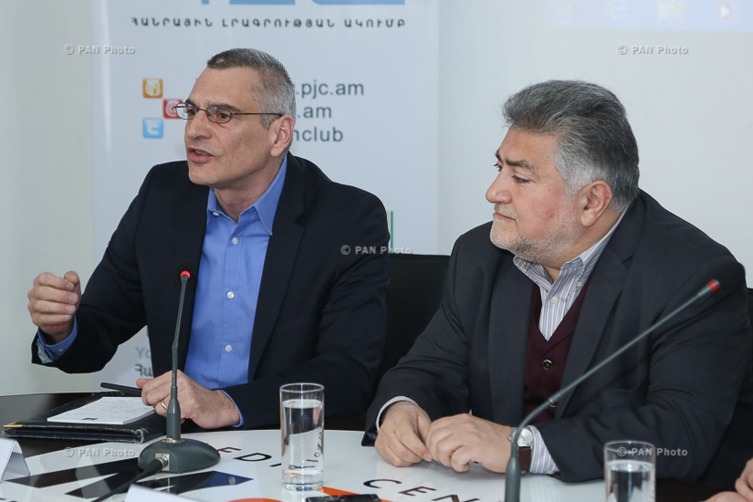 Press conference of Regional Studies Center Director Richard Giragosian and political scientist Ara Papyan