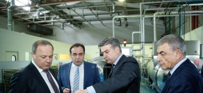 Премьер-министр Карен Карапетян посетил компанию «Фарматек»