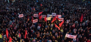 Митинг Армянской револяционной апртии Дашнакцутюн на площади Свободы в Ереване
