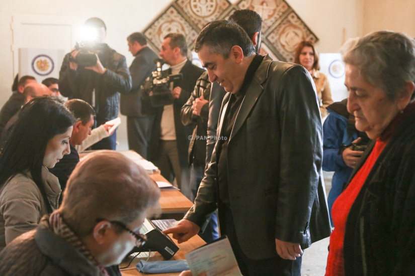 Armenia parliamentary elections: ARF Dashnaktsutyun's proportional list head Armen Rustamyan cast a ballot