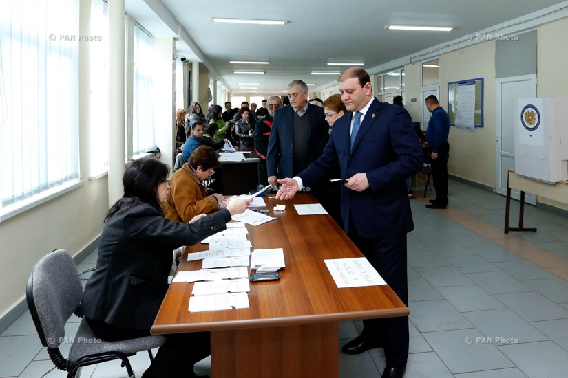 Armenia parliamentary elections: Yerevan Mayor Taron Margaryan cast a ballot