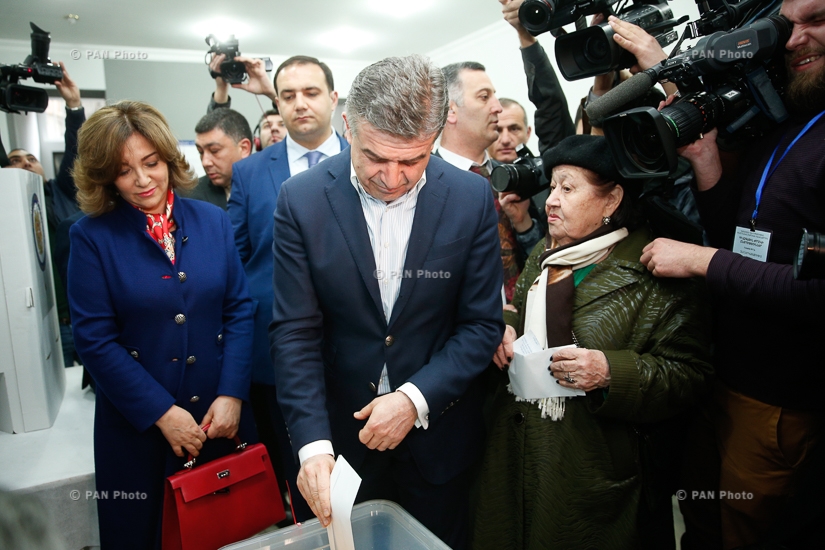  Armenia parliamentary elections: Armenian PM Karen Karapetyan cast a ballot