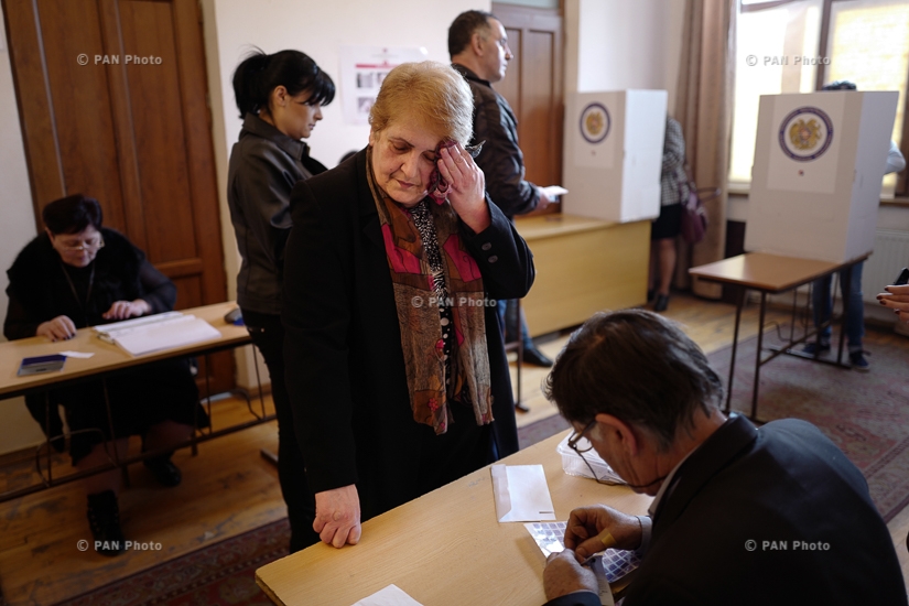 Voting at polling stations