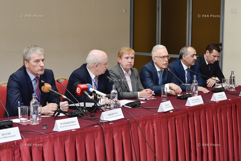  Press conference of CIS observation mission representatives