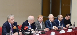 Пресс-конференция членов наблюдательской миссии СНГ