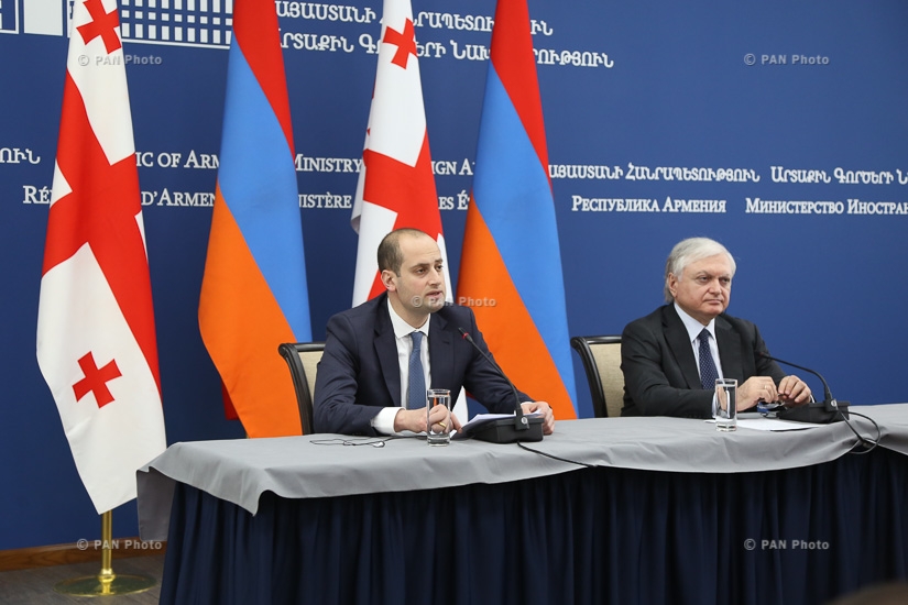 Совместная пресс-конференция министра иностранных дел Армении Эдварда Налбандяна и министра иностранных дел Грузии Михеила Джанелидзе и переговоры между делегациями