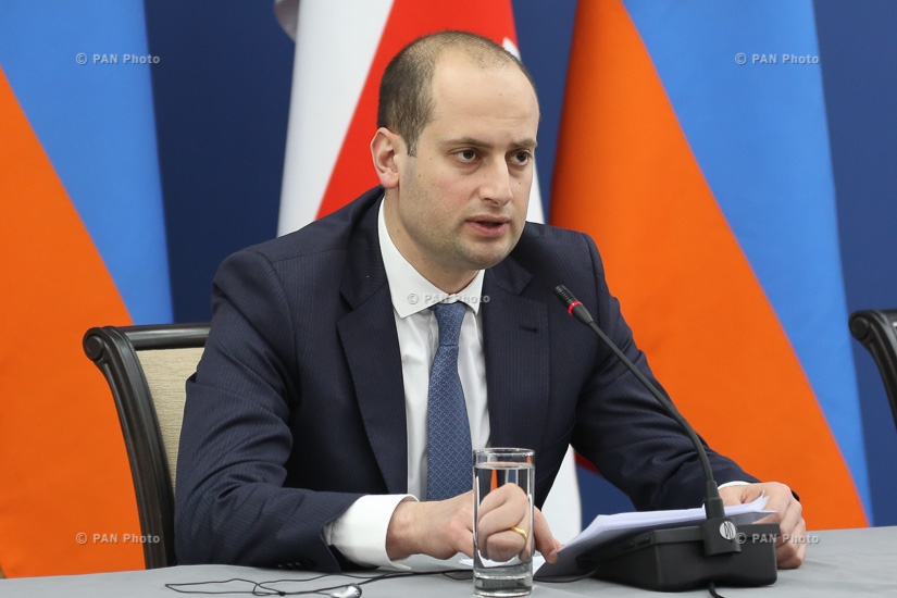 Совместная пресс-конференция министра иностранных дел Армении Эдварда Налбандяна и министра иностранных дел Грузии Михеила Джанелидзе и переговоры между делегациями