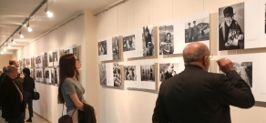 В Ереване открылась выставка фотографа Юрия Мечитова под названием «Грузия – двойные страницы» 
