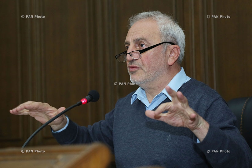 Брифинг: Секретарь парламентской фракции АНК Арам Манукян