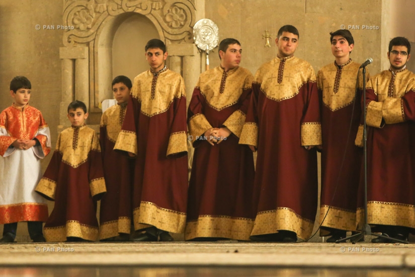 Армянская апостольская церковь отмечает Пасхальный Сочельник