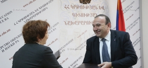 Министр образования и науки Левон Мкртчян и исполнительный директор Центра медиа-инициатив Нуне Саргсян подписали меморандум о взаимопонимании