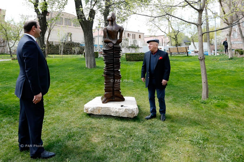 “Unity of Love” sculpture unveiled in Lovers Park