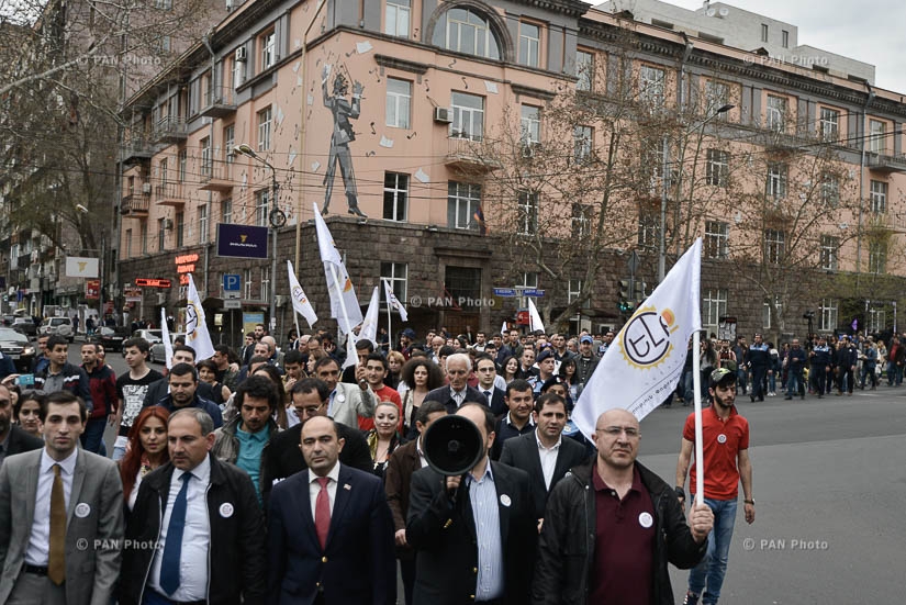 March of YELQ bloc members in the frames of Yerevan City Council pre-election campaign 