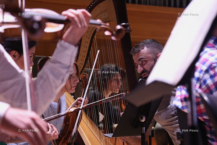 Репетиция концерта Всеармянского оркестра