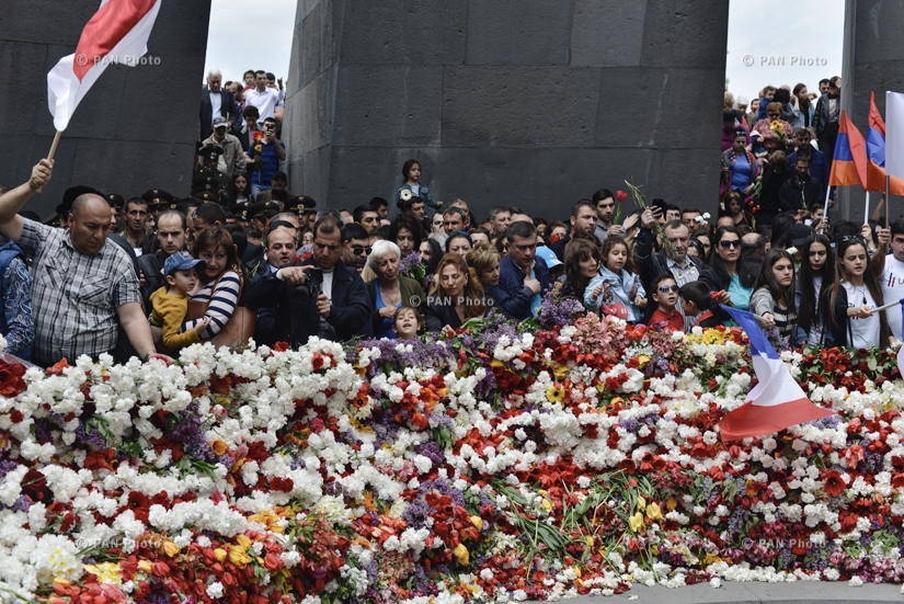 102nd anniversary of Armenian Genocide: 'Yerkir Tsirani' party memebrs visit Tsitsernakaberd Memorial Complex