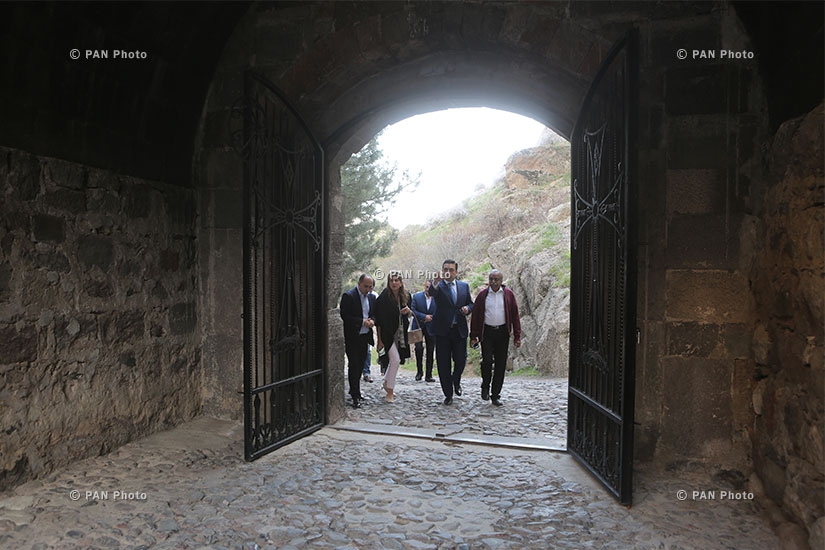 Генеральный директор Фонда по борьбе с раком имени короля Хуссейна в Иордании принцесса Дина Майред посетила в Армении монастырский комплекс Гегард и языческий храм Гарни