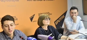 Նարեկ Հախնազարյանի, Գայանե Հախնազարյանի և Զավեն Քոլոյանի մամուլի ասուլիսը