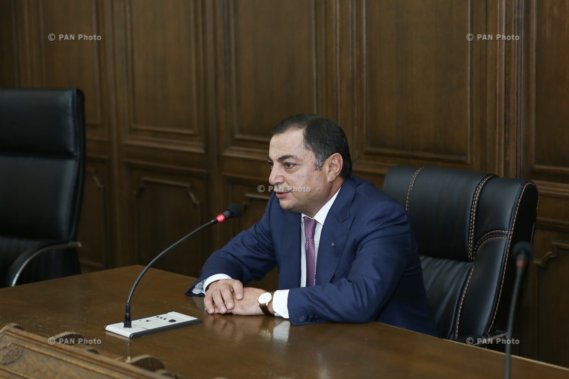 Брифинг: Глава парламентской фракции РПА Ваграм Багдасарян