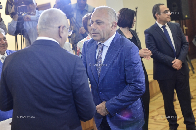 Церемония вручения мандатов депутатам Национального собрания Армении