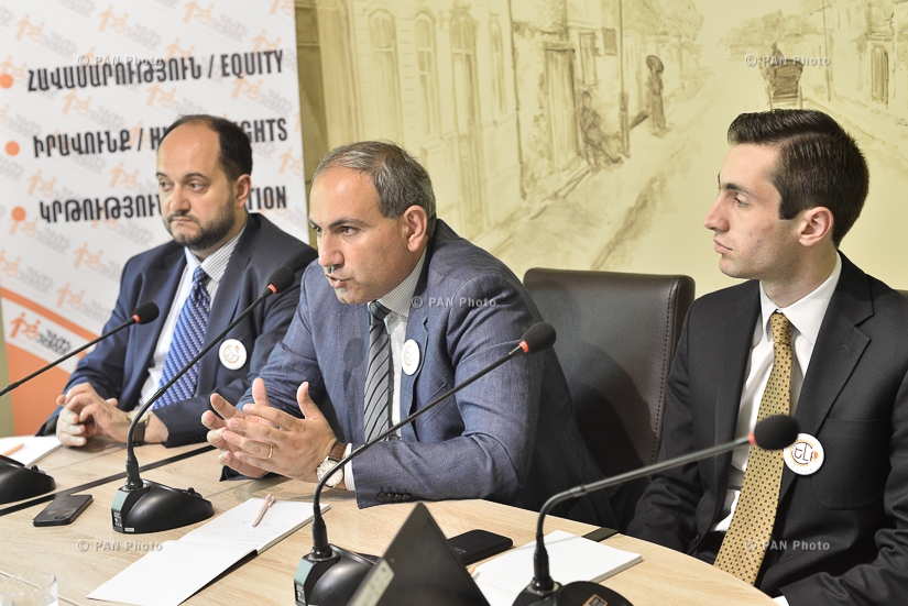 Пресс-конференция членов блока «ЕЛК» (Выход) Никола Пашиняна, Араика Арутюняна и Давида Хажакяна