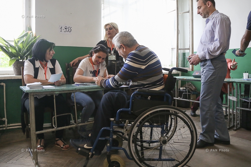 Elections to the Yerevan City Council: Voting at polling stations