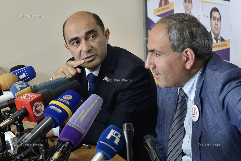 Press conference of MPs from YELQ (Exit) bloc Nikol Pashinyan and Edmon Marukyan
