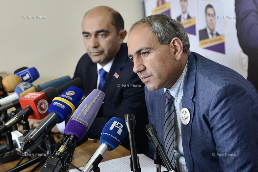 Press conference of MPs from YELQ (Exit) bloc Nikol Pashinyan and Edmon Marukyan