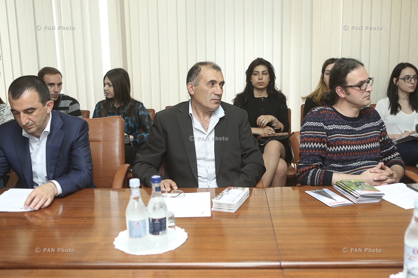 Meeting-discussion with the representatives of tourism information centers 