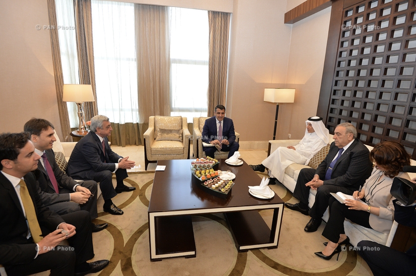 Президент Армении Серж Саргсян встретился с исполнительным директором компании Qatar Airways Акбаром Аль Бакром