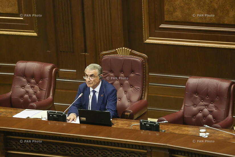 В парламенте Армении стартовало голосование по выбору спикера Национального Собрания 