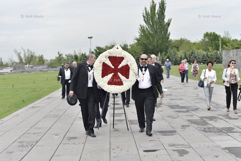 Рыцари Ордена тамплиеров посетили мемориальный комплекс Цицернакаберд