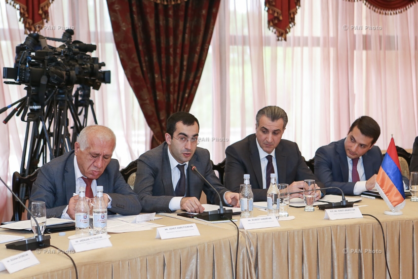 Meeting between Armenian Minister of Agriculture Ignati Arakelyan and Iranian Agriculture Jihad Minister Mahmoud Hojjati