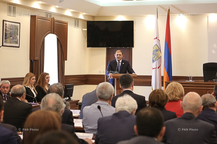Заседание Совета старейшин Еревана