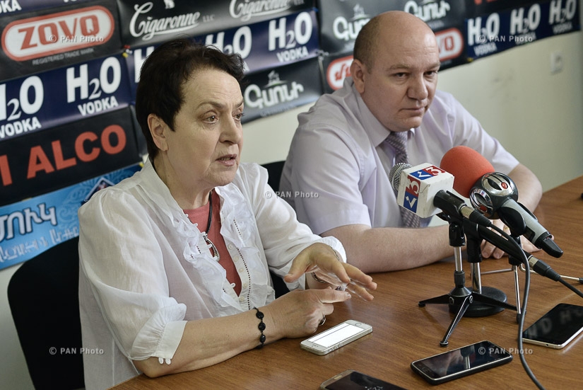 Press conference of economist Vilen Khachatryan and  'Against Legal Arbitrariness' NGO Chairman Larisa Alaverdyan