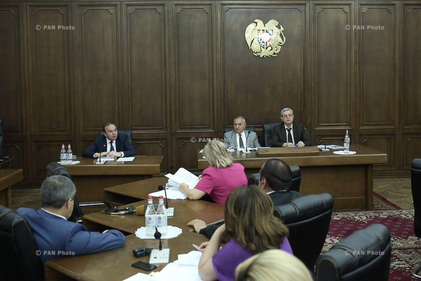 Joint meeting of the Standing Committees on Science, Education, Culture and Youth Affairs and Financial-Credit and Budgetary Affairs
